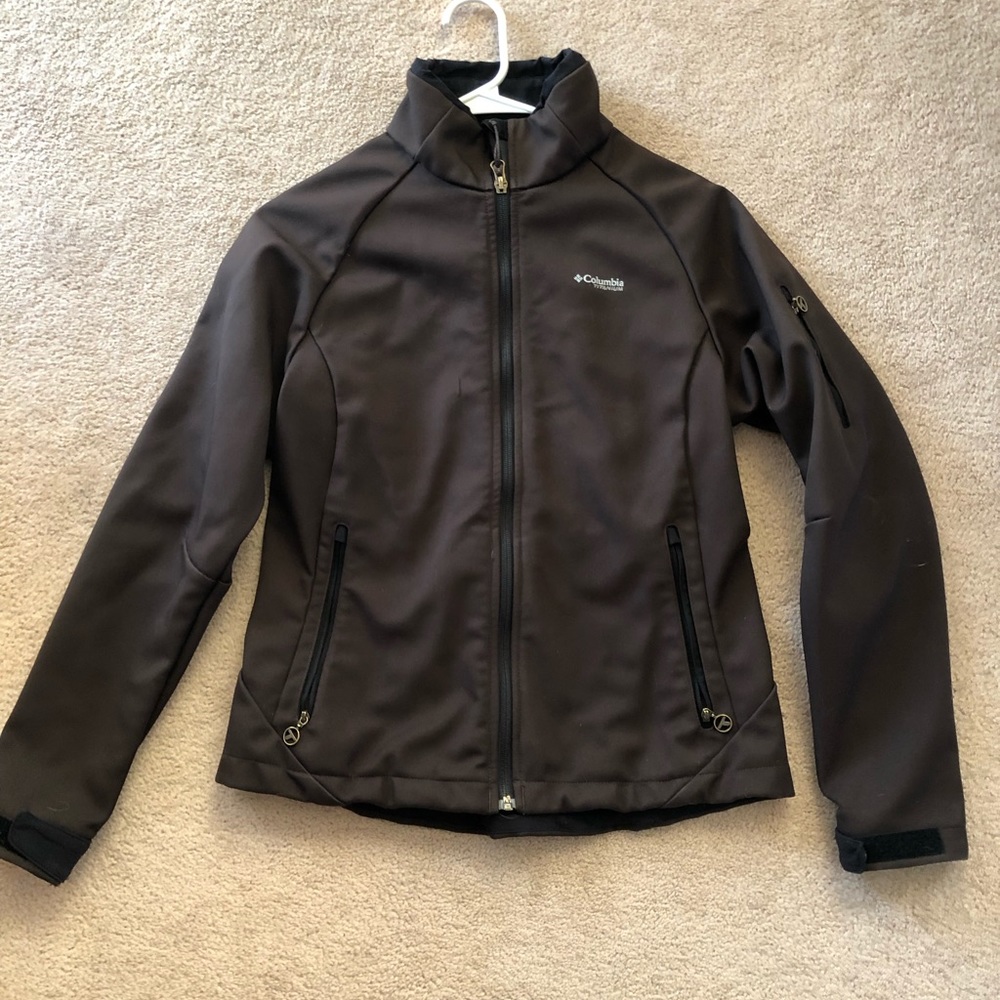 Columbia sportswear light jacket